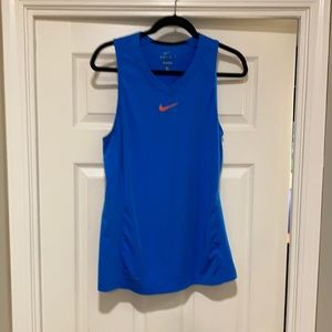 Men’s Nike basketball sleeveless shirt (Size M)
